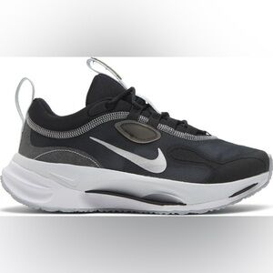 Women’s Black Nike Shoes